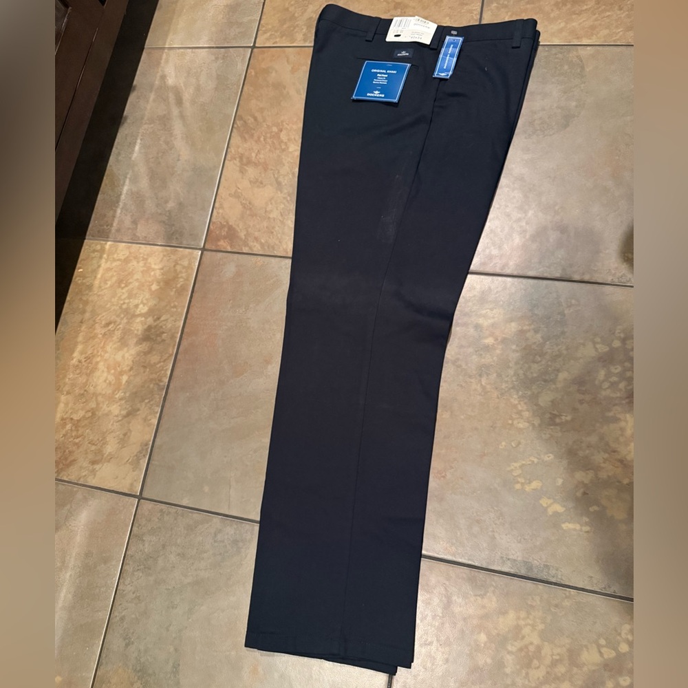 Dockers Men's Black Dress Pants